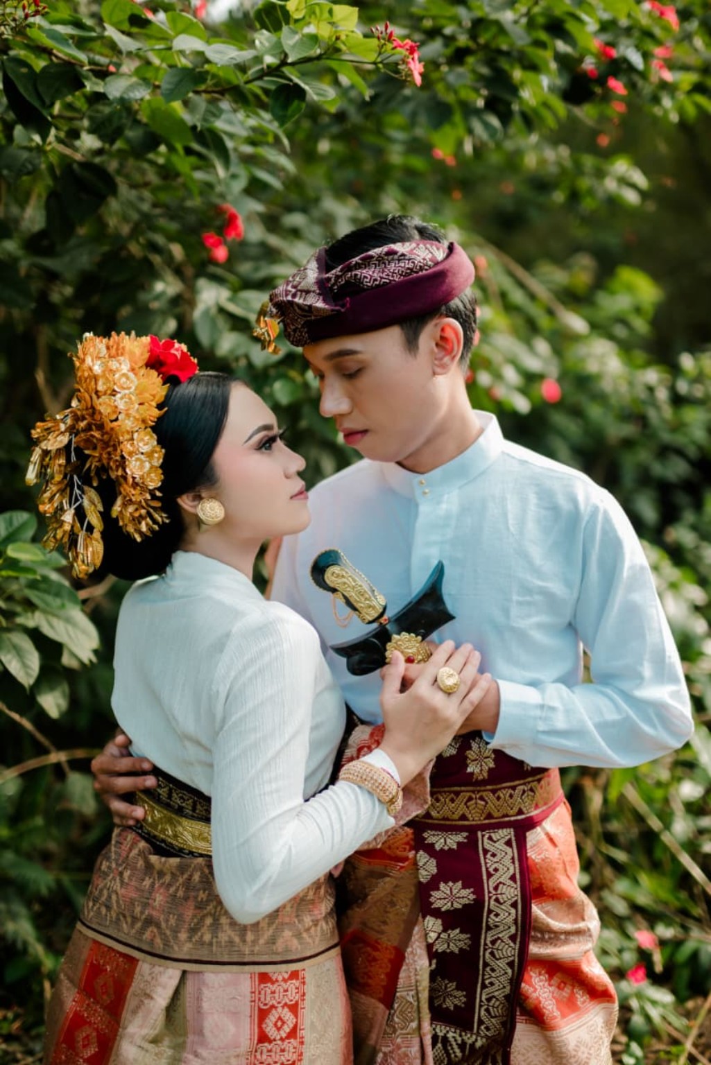 Arya dan Wahyuni